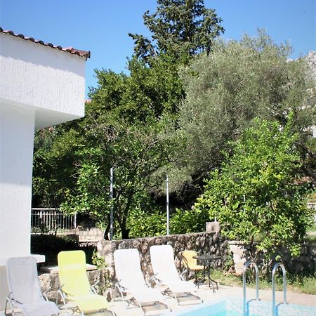 Holiday Home Ametist โกตอร์ ภายนอก รูปภาพ