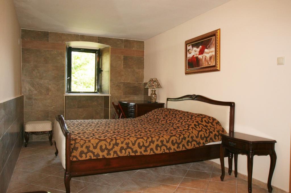 Holiday Home Ametist โกตอร์ ภายนอก รูปภาพ